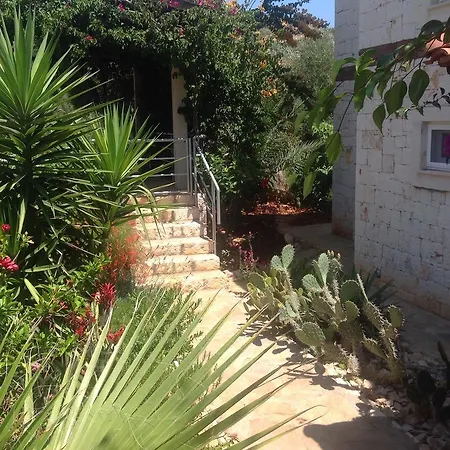 Della Villa Kas